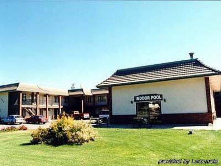 North Pointe Inn And Suites Kelowna Zewnętrze zdjęcie