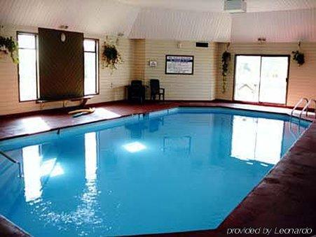 North Pointe Inn And Suites Kelowna Zewnętrze zdjęcie