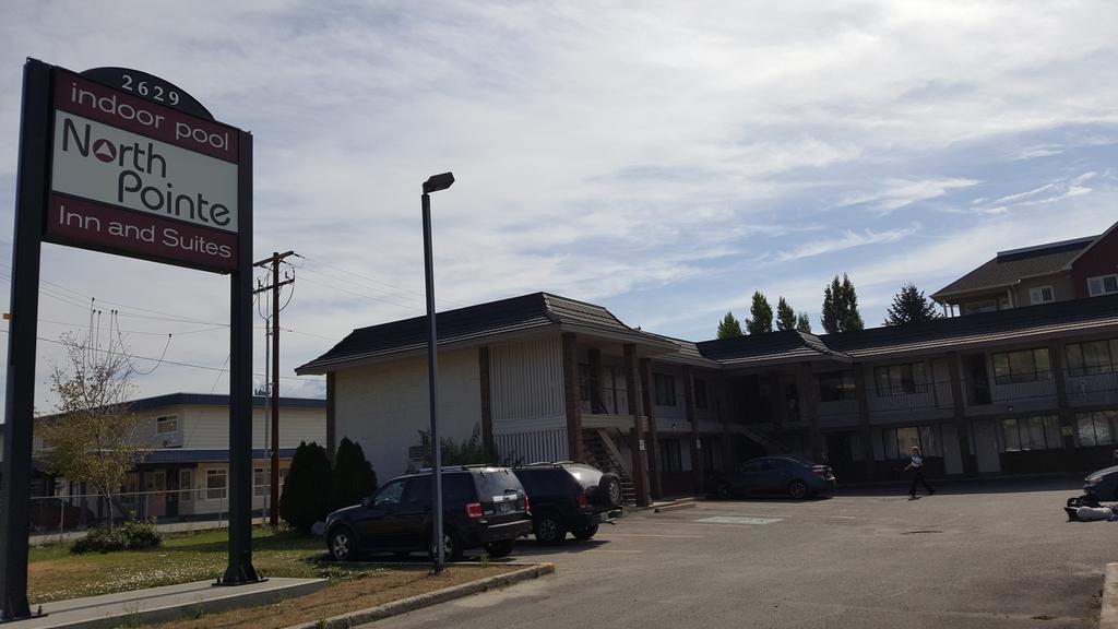 North Pointe Inn And Suites Kelowna Zewnętrze zdjęcie