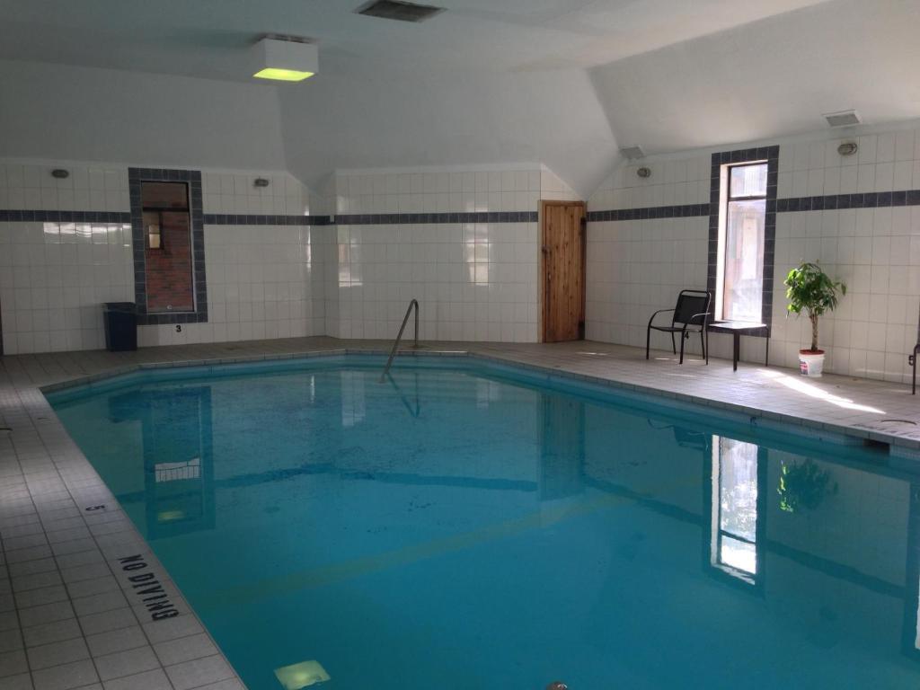 North Pointe Inn And Suites Kelowna Zewnętrze zdjęcie